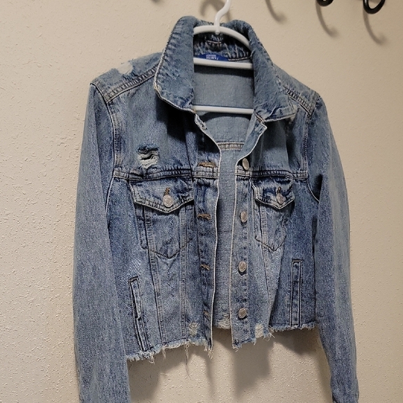 Cropped Blue Denim Jean Jacket with Distressed Hem - Picture 6 of 6